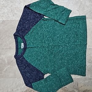 The Children's Place Sweater. 2T. EUC.